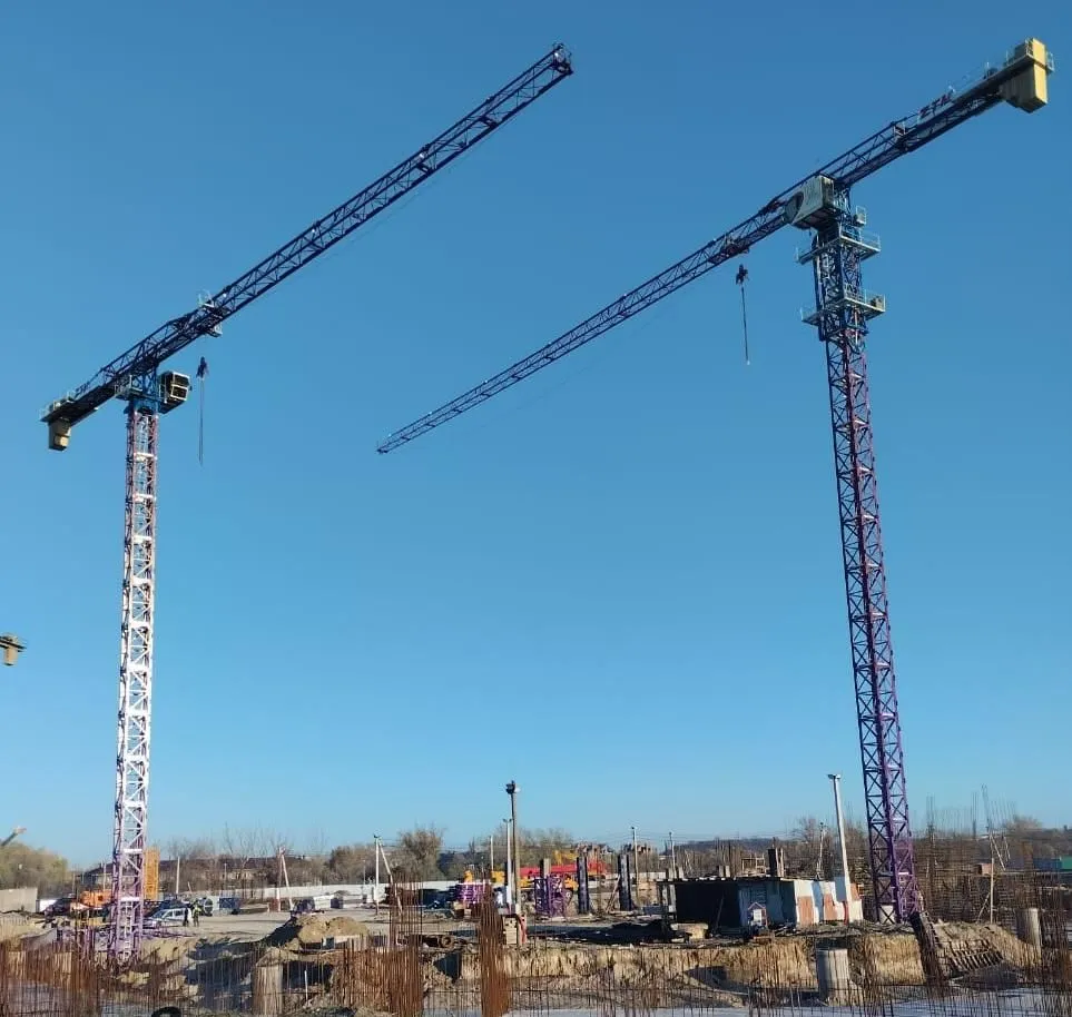 Разгрузили первый башенный кран ZTT136-8 в г. Анапа