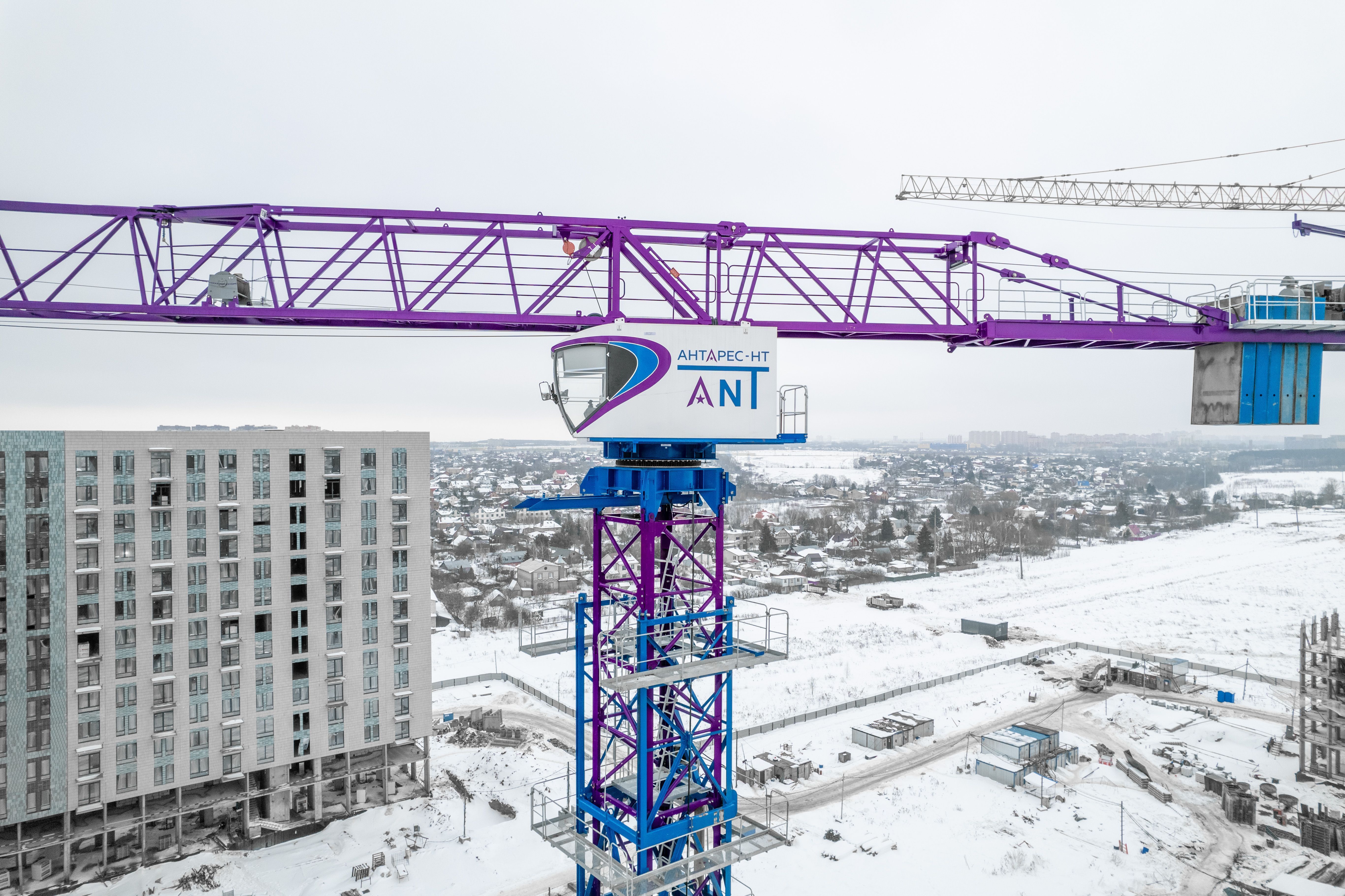 Покоряем строительные вершины мощным 12-тонником в Москве